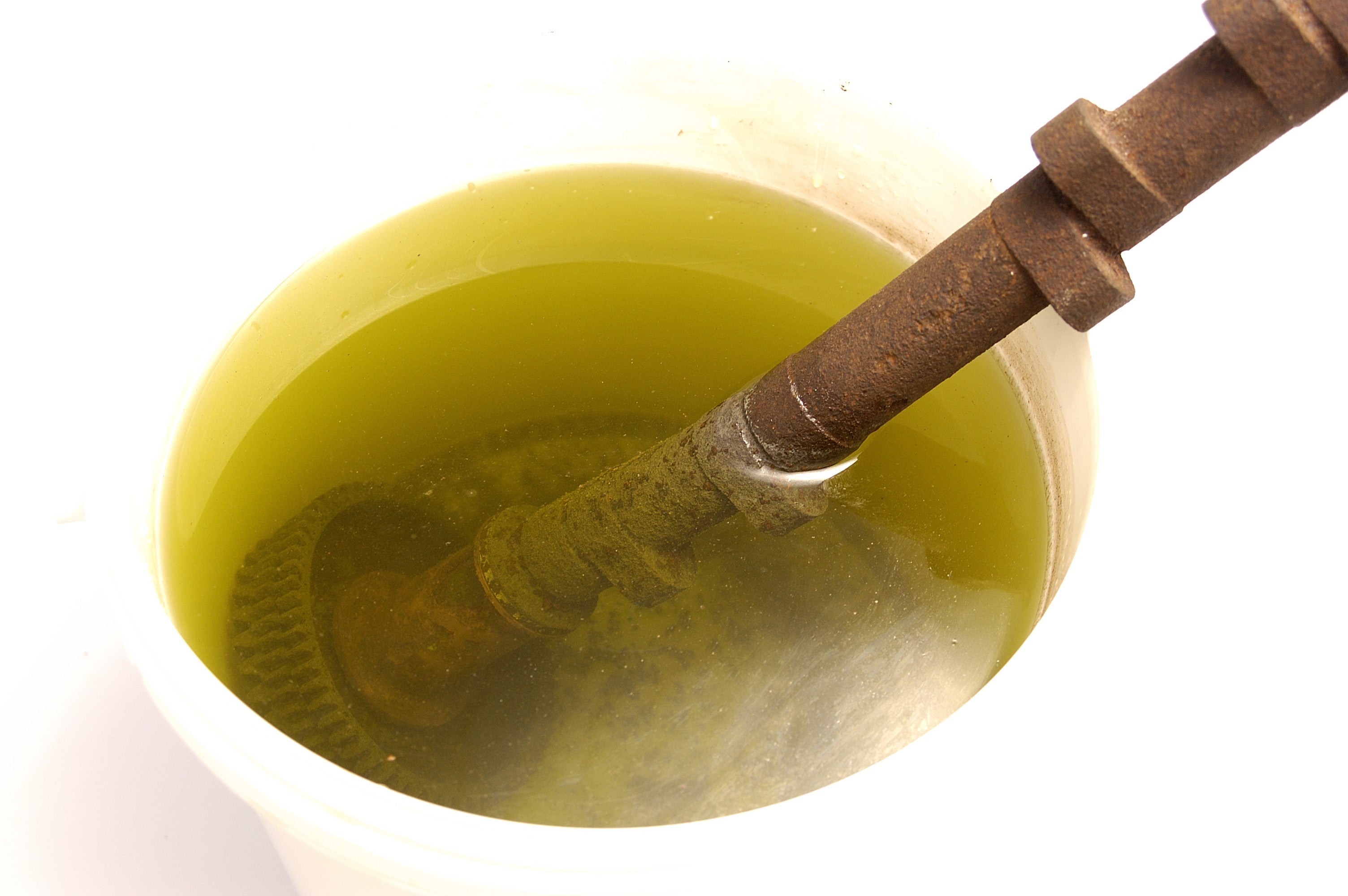 Soak in a Bilt Hamber back until all rust has been removed.