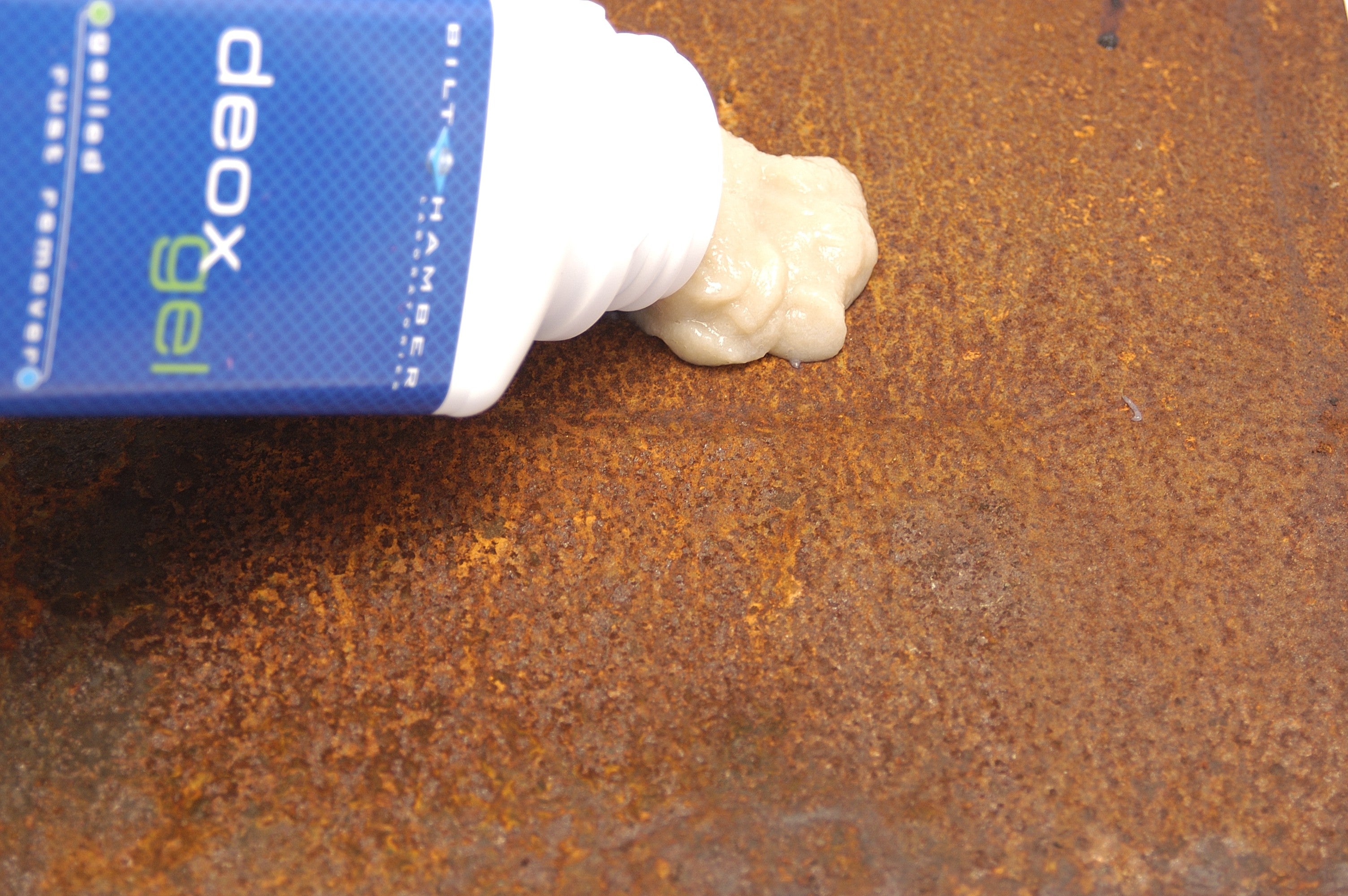 Bilt Hamber Deox-Gel apply to rusty panel